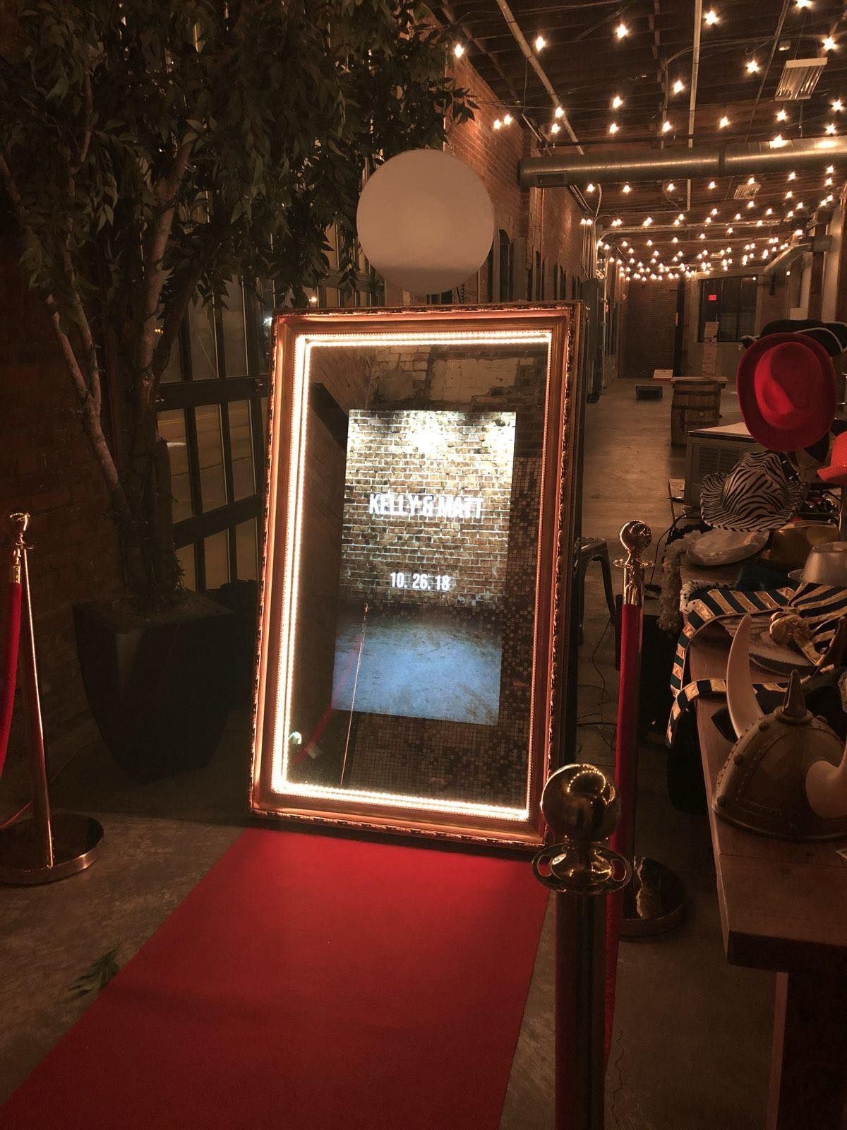 Magic Mirror Booth